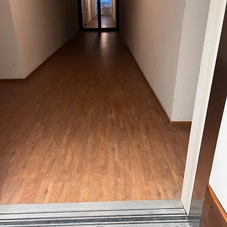 Nice N Cosy Home In Mainz Near Airport Frankfurt
